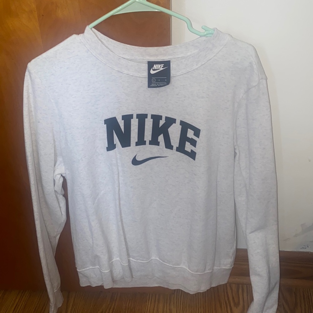 Nike sweatshirt